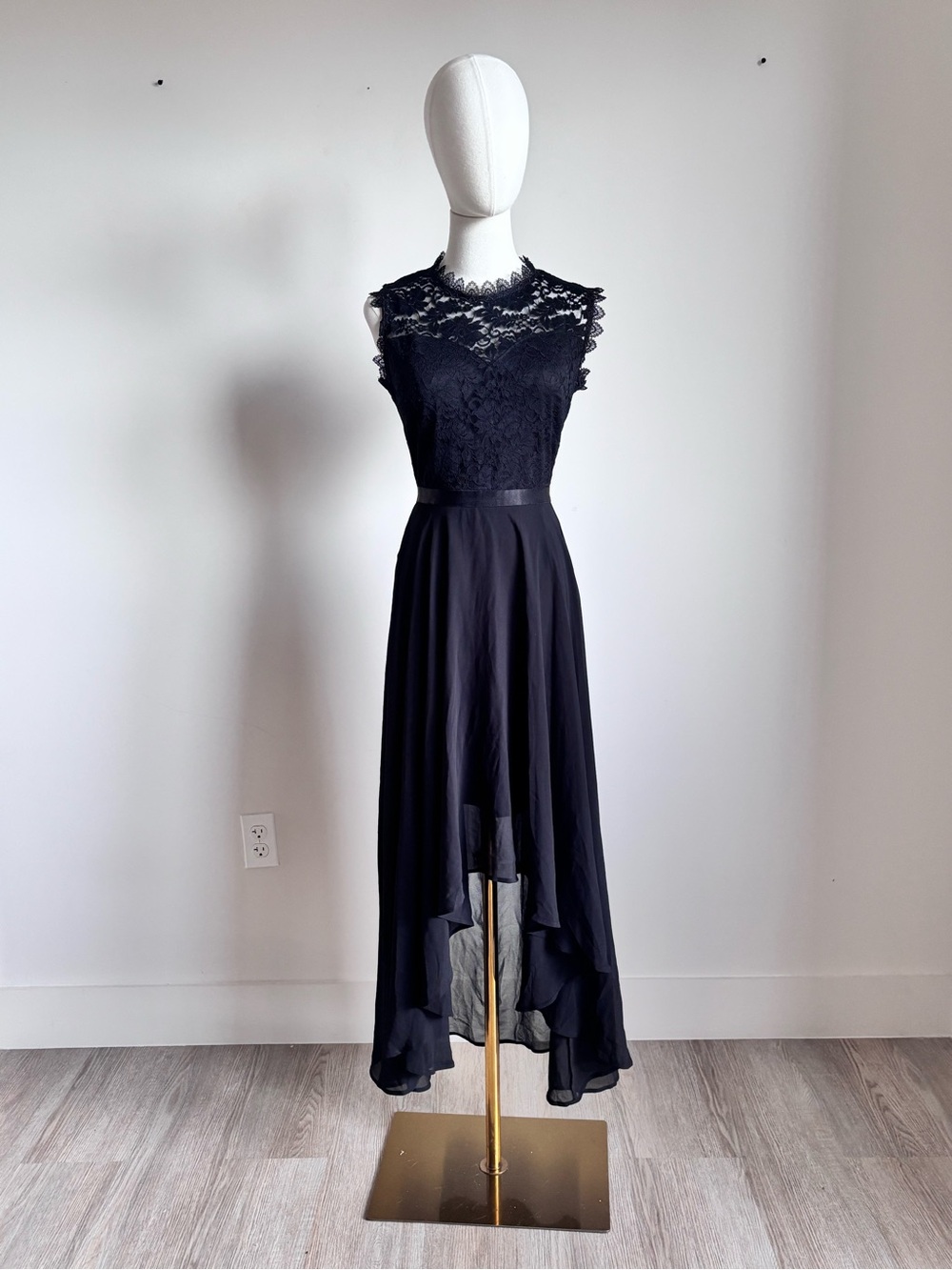 Miusol Black Lace High-Low Chiffon Cocktail Dress NWT Size Small